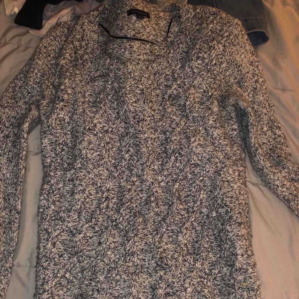 Tommy Hilfiger women’s sweater